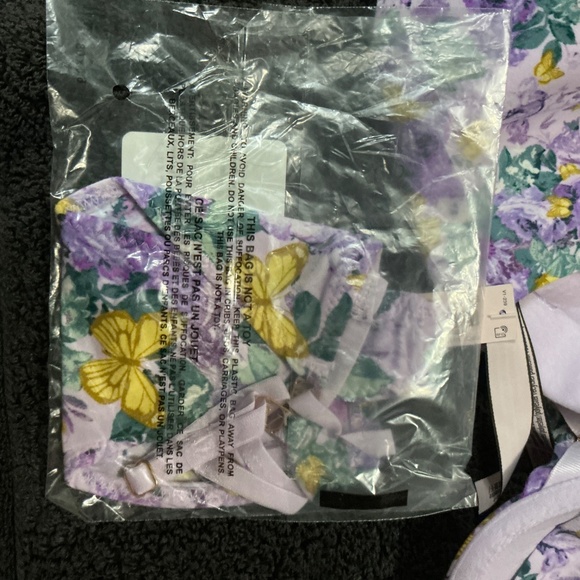 Victoria’s Secret bra and panty set 36B medium - Picture 6 of 6